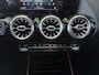 Mercedes-Benz B-klasse 200 Business Solution AMG | stoelverwarming | 18 inch velgen | panoramadak | burmester-geluidssysteem |