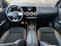 Mercedes-Benz B-klasse 200 Business Solution AMG | stoelverwarming | 18 inch velgen | panoramadak | burmester-geluidssysteem |