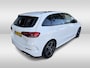 Mercedes-Benz B-klasse 200 Business Solution AMG | stoelverwarming | 18 inch velgen | panoramadak | burmester-geluidssysteem |