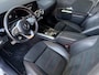 Mercedes-Benz B-klasse 200 Business Solution AMG | stoelverwarming | 18 inch velgen | panoramadak | burmester-geluidssysteem |
