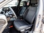 Jeep Avenger 1.2 e-Hybrid Black Edition PANO / TREKHAAK / JBL Sound