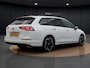 Volkswagen Golf Variant 1.5 eTSI R-Line | 360 Camera | Elek Achterklep | Stoelverwarming | Navigatie |