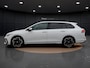 Volkswagen Golf Variant 1.5 eTSI R-Line | 360 Camera | Elek Achterklep | Stoelverwarming | Navigatie |