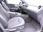 Mercedes-Benz GLA 180 Business Solution Ledkoplampen | Stoelverwarming | Parkeerpakket met achteruitrijcamera | Spiegelpakket. Inclusief 24 maanden Mercedes-Benz Certified garantie voor Europa.