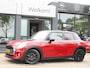 MINI Cooper 5-Deurs 1.5 Serious Business | 1e eigenaresse!