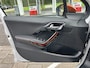 Peugeot 208 1.2 Puretech 110pk 5D Roland Garros Apple Carplay | Navigatie | Cruise & Climate control | Panoramadak | Parkeersensoren | Bluetooth