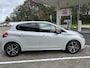 Peugeot 208 1.2 Puretech 110pk 5D Roland Garros Apple Carplay | Navigatie | Cruise & Climate control | Panoramadak | Parkeersensoren | Bluetooth