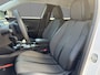 Peugeot e-2008 EV Allure Pack 50 kWh 3D dashboard | Camera | Dynamic cruise control | Apple/Adroid