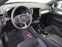 Volvo XC40 B4 Plus Dark | Pixel Led | Panoramadak | Trekhaak | 360° Camera |
