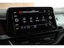 Volkswagen T-Roc 1.5 TSI 150pk DSG R-Line Black Style Trekhaak IQ.Light Virtual Cockpit Camera Stoelverwarming Navigatie