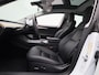 Tesla Model 3 Long Range RWD 75 kWh | Trekhaak | Warmtepomp | Automaat | Panorama dak | Stoel verwarming | Leder | Navigatie | Climate control | 360 Camera | Parkeer sensoren | LED | Elec. achterklep