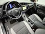 Toyota Auris 1.8 Hybrid Comfort | Fabrieksgarantie | Panoramadak | Trekhaak | Navigatie | Camera