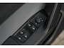 SEAT Leon 1.5 TSI Style | 115 PK | Apple CarPlay/Android Auto | Voorstoelen verwarmd | LED koplampen SEAT Leon 1.5 TSI Style 115 PK met 1.5-liter viercilinder benzinemotor, Apple CarPlay/Android Auto, automatische airconditioning, cruise control, keyless start, verwarmde comfortstoelen, park
