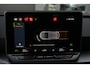 SEAT Leon 1.5 TSI Style | 115 PK | Apple CarPlay/Android Auto | Voorstoelen verwarmd | LED koplampen SEAT Leon 1.5 TSI Style 115 PK met 1.5-liter viercilinder benzinemotor, Apple CarPlay/Android Auto, automatische airconditioning, cruise control, keyless start, verwarmde comfortstoelen, park