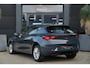 SEAT Leon 1.5 TSI Style | 115 PK | Apple CarPlay/Android Auto | Voorstoelen verwarmd | LED koplampen SEAT Leon 1.5 TSI Style 115 PK met 1.5-liter viercilinder benzinemotor, Apple CarPlay/Android Auto, automatische airconditioning, cruise control, keyless start, verwarmde comfortstoelen, park