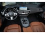 BMW Z4 Roadster sDrive20i Sportline High Executive | 198PK | Stoelverwarming | HUD | Stuurverwarming | HarmanKardon | BMW Z4 Roadster sDrive20i Sportline High Executive 198 PK met 2.0-liter viercilinder benzinemotor, lederen Vernasca bekleding, Head-up display, full-map navigatie, Apple CarPlay/Android Auto,