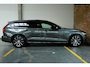 Volvo V60 T8 Plug-in hybrid AWD Plus Dark | Panoramadak | Trekhaak | Verwarmbare voorstoelen, achterbank en stuurwiel | Head-up display | 360 graden camera |  Premium audio by Harman Kardon | Adaptieve cruise control