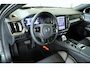 Volvo V60 T8 Plug-in hybrid AWD Plus Dark | Panoramadak | Trekhaak | Verwarmbare voorstoelen, achterbank en stuurwiel | Head-up display | 360 graden camera |  Premium audio by Harman Kardon | Adaptieve cruise control