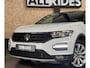 Volkswagen T-Roc 1.5 TSI Sportline Business | Sfeerverlichting | Camera | Carplay | Stoelverwarming