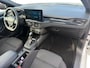 Ford Focus Wagon 1.0 EcoBoost Hybrid ST Line X | Automaat | Pano dak | BLIS | Adapt. Cruise control | Winter pack | Draadloos opladen mobiel | Parkeersensoren voor en achter | Achteruitrijcamera | B&O audio | Bovag garantie |