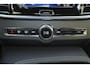 Volvo V90 2.0 T4 Momentum - IntelliSafe Assist & Surround - Adaptieve LED koplampen - Parkeercamera achter - Verwarmde voorstoelen & stuur - Parkeersensoren voor & achter - Elektr. bedienb. bestuurdersstoel met geheugen - Standkachel - 18' LMV