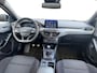 Ford Focus Wagon 1.0 EcoBoost Hybrid ST Line Style | Dealer onderhouden | NL auto | Winter pack | Trekhaak | Navigatie | Apple carplay & Android auto | Parkeersensoren voor en achter | Achteruitrijcamera | Cruise control | Draadloos opladen mobiel | Privacy glas | Bovag garantie |