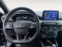 Ford Focus Wagon 1.0 EcoBoost Hybrid ST Line Style | Dealer onderhouden | NL auto | Winter pack | Trekhaak | Navigatie | Apple carplay & Android auto | Parkeersensoren voor en achter | Achteruitrijcamera | Cruise control | Draadloos opladen mobiel | Privacy glas | Bovag garantie |