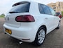 Volkswagen Golf 1.2 TSI Highline BlueMotion 5 drs in automaat met parkeersensoren en bluetooth telefoon / media en cruise controle