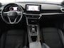 SEAT Leon 1.5 eTSI FR Business Intense | Panoramadak | Leder | Trekhaak | Adaptive cruise | Stuur/stoel verwarming | Camera | Park assist | Carplay | Full LED |