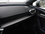 SEAT Leon 1.5 eTSI FR Business Intense | Panoramadak | Leder | Trekhaak | Adaptive cruise | Stuur/stoel verwarming | Camera | Park assist | Carplay | Full LED |