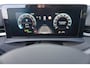 Volkswagen T-Roc 1.5 eTsi 115pk DSG Life First Edition | Stoel -/Stuurwiel Verwarming | Achteruitrijcamera