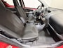 Toyota Aygo 1.0-12V Access Blanke lak laat een beetje los.