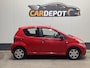 Toyota Aygo 1.0-12V Access Blanke lak laat een beetje los.