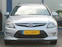Hyundai i30 CW 1.4i i-Motion, Climate control / Parkeersensoren / Cruise control + Limiter / 16' LMV
