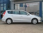 Hyundai i30 CW 1.4i i-Motion, Climate control / Parkeersensoren / Cruise control + Limiter / 16' LMV
