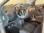 Toyota Yaris 1.5-16V VVT-i T-SPORT-uitv|ISOFIX|TREKHAAK|MP3+WMA-aansluiting|NIEUWE APK+ONDERHOUDSBEURT BIJ AFLEVERING|NL-AUTO|NAP