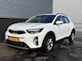 Kia Stonic 1.0 T-GDi MHEV DynamicLine NL-auto, Parkeersensoren, Navigatie, Climate control, Apple CarPlay/Android auto, achteruitrijcamera,