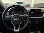 Kia Stonic 1.0 T-GDi MHEV DynamicLine NL-auto, Parkeersensoren, Navigatie, Climate control, Apple CarPlay/Android auto, achteruitrijcamera,