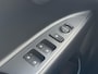 Kia Stonic 1.0 T-GDi MHEV DynamicLine NL-auto, Parkeersensoren, Navigatie, Climate control, Apple CarPlay/Android auto, achteruitrijcamera,
