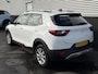 Kia Stonic 1.0 T-GDi MHEV DynamicLine NL-auto, Parkeersensoren, Navigatie, Climate control, Apple CarPlay/Android auto, achteruitrijcamera,