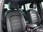 Volkswagen Tiguan 1.5 eHybrid R-Line / PANODAK / LEDER / TREKHAAK / EL STOELEN / VERW STOELEN & STUUR / 19"