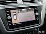 Volkswagen Tiguan 1.5 eHybrid R-Line / PANODAK / LEDER / TREKHAAK / EL STOELEN / VERW STOELEN & STUUR / 19"