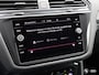Volkswagen Tiguan 1.5 eHybrid R-Line / PANODAK / LEDER / TREKHAAK / EL STOELEN / VERW STOELEN & STUUR / 19"