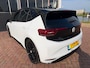 Volkswagen ID.3 First Max 58 kWh **PANODAK+LANE ASSIST+CAMERA+HEAD UP+MASSAGE STOELEN+CARPLAY**