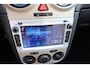 Opel Corsa 1.2-16V Enjoy. APK tot 16-08-2027 .