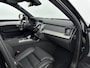 Volvo XC90 Ultra Black Edition Recharge Plug-In Hybrid AWD | Luchtvering | Bower & Wilkins | Panoramadak | 22 inch LM | Stoel Massage - Ventilatie - Verwarming | PDC + 360 camera | HUD | BLIS |