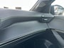Peugeot e-208 EV GT Pack 50 kWh Adaptieve Cruise | Stoelverwarming | Camera | Parkeersensoren Rondom | Carplay | Digitaal Dashboard | Achteruitrijcamera | Airco (automatisch) | Apple Carplay/Android Auto|telefoonintegratie premium