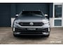 Volkswagen T-Roc 2.0 TSI 4Motion R Akra|Pano|DCC|Beats|Camera|Trekhaak|Carplay