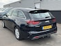 Kia Ceed Sportswagon 1.5 T-GDi DynamicLine Trekhaak, navigatie Apple CarPlay/Android Auto, parkeersensoren v&a, cruise control, 1e eign. BTW-auto