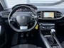 Peugeot 308 1.2 PureTech Blue Lease Premium Pano|Clima|Cruise|Trekhaak|PDC|Elek ramen|Lm velgen|D-riem vv in 2024|APK tot 09-2027